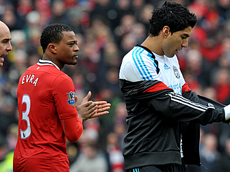 Jamie Carragher apologises to...